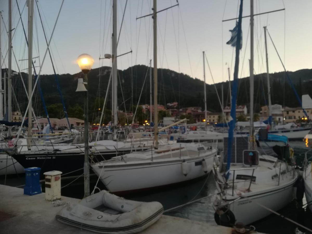 Jo'S Guesthouse, Benitses Benitses  Dış mekan fotoğraf