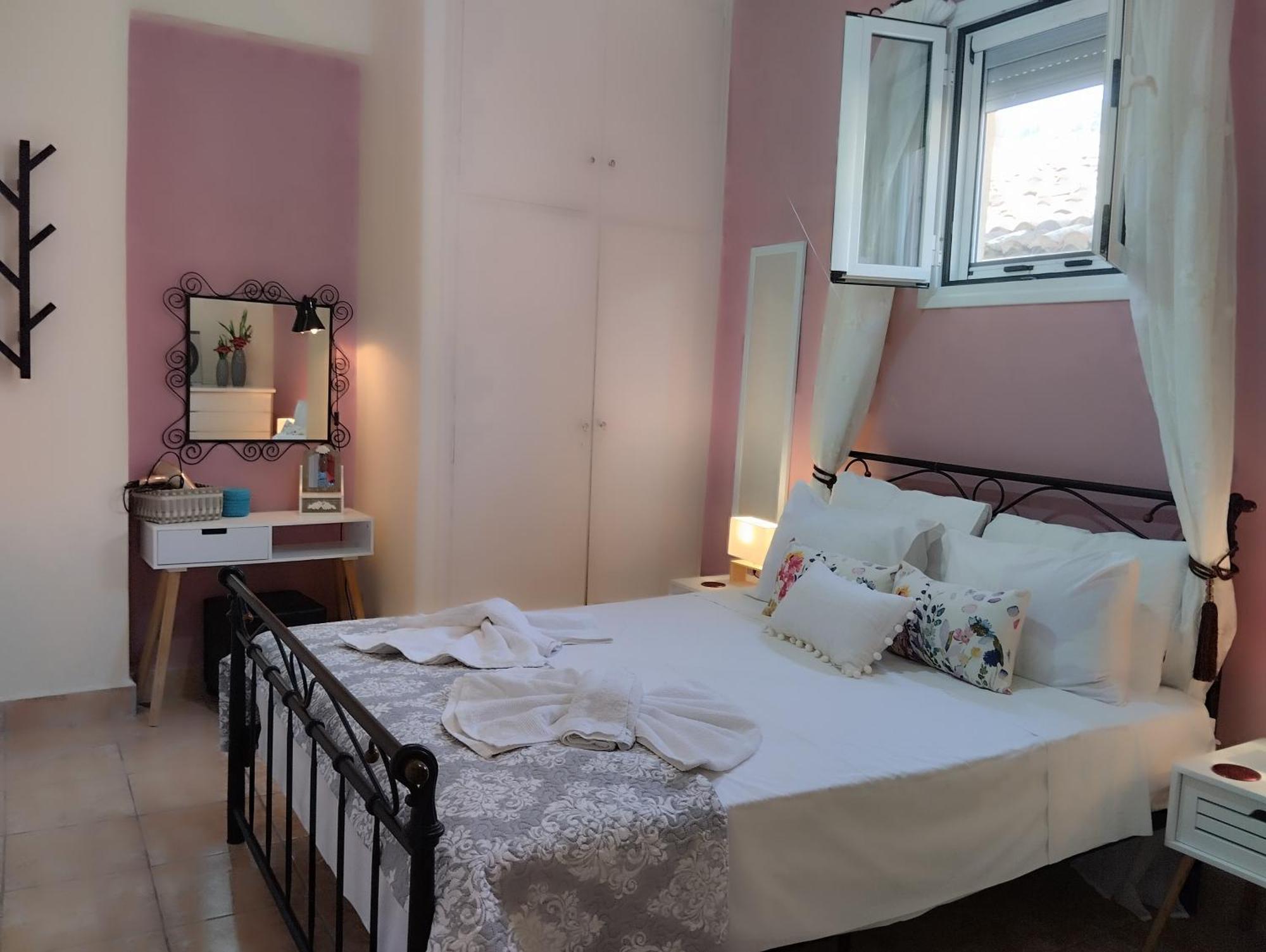 Jo'S Guesthouse, Benitses Benitses  Dış mekan fotoğraf