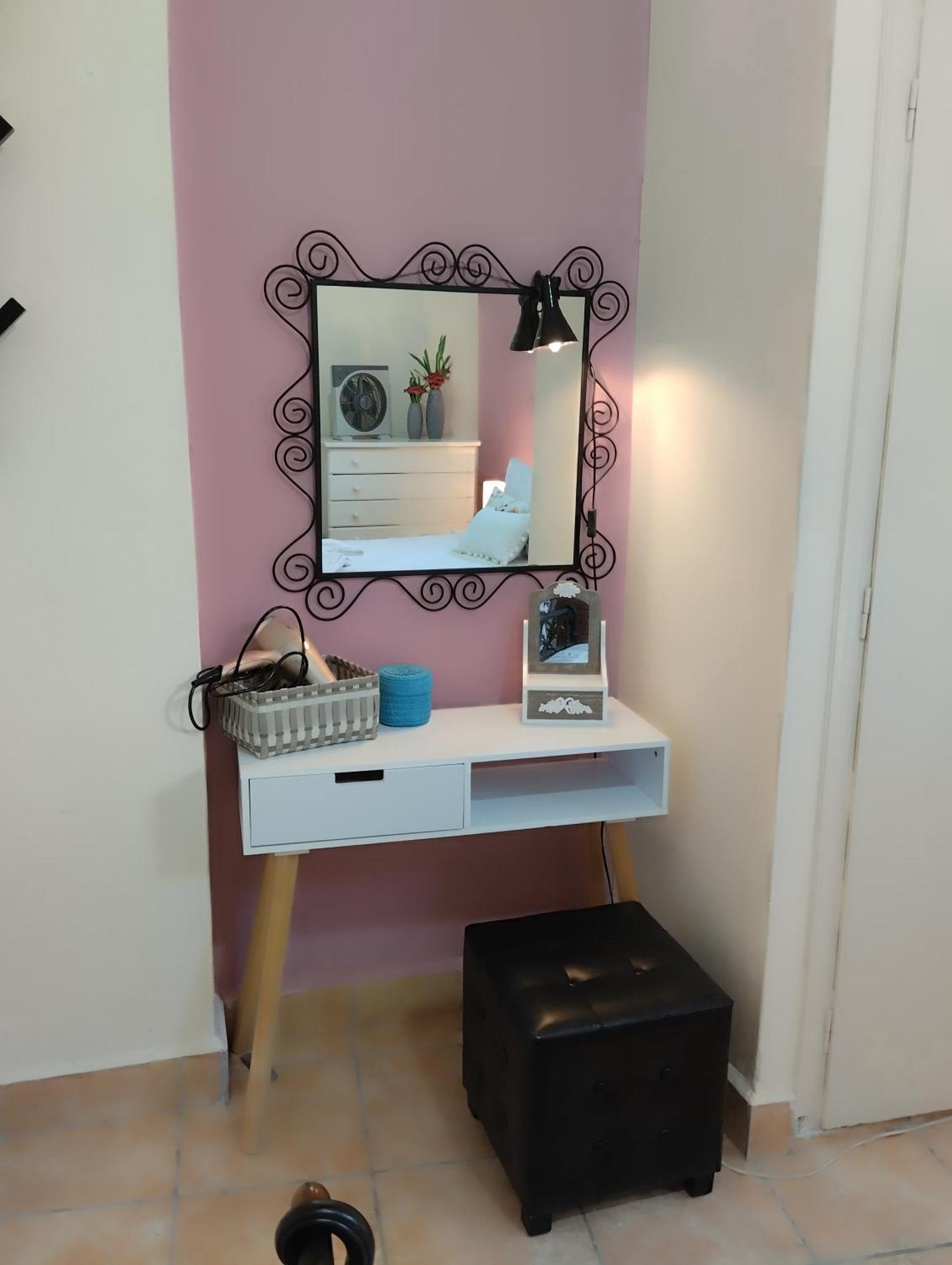 Jo'S Guesthouse, Benitses Benitses  Dış mekan fotoğraf